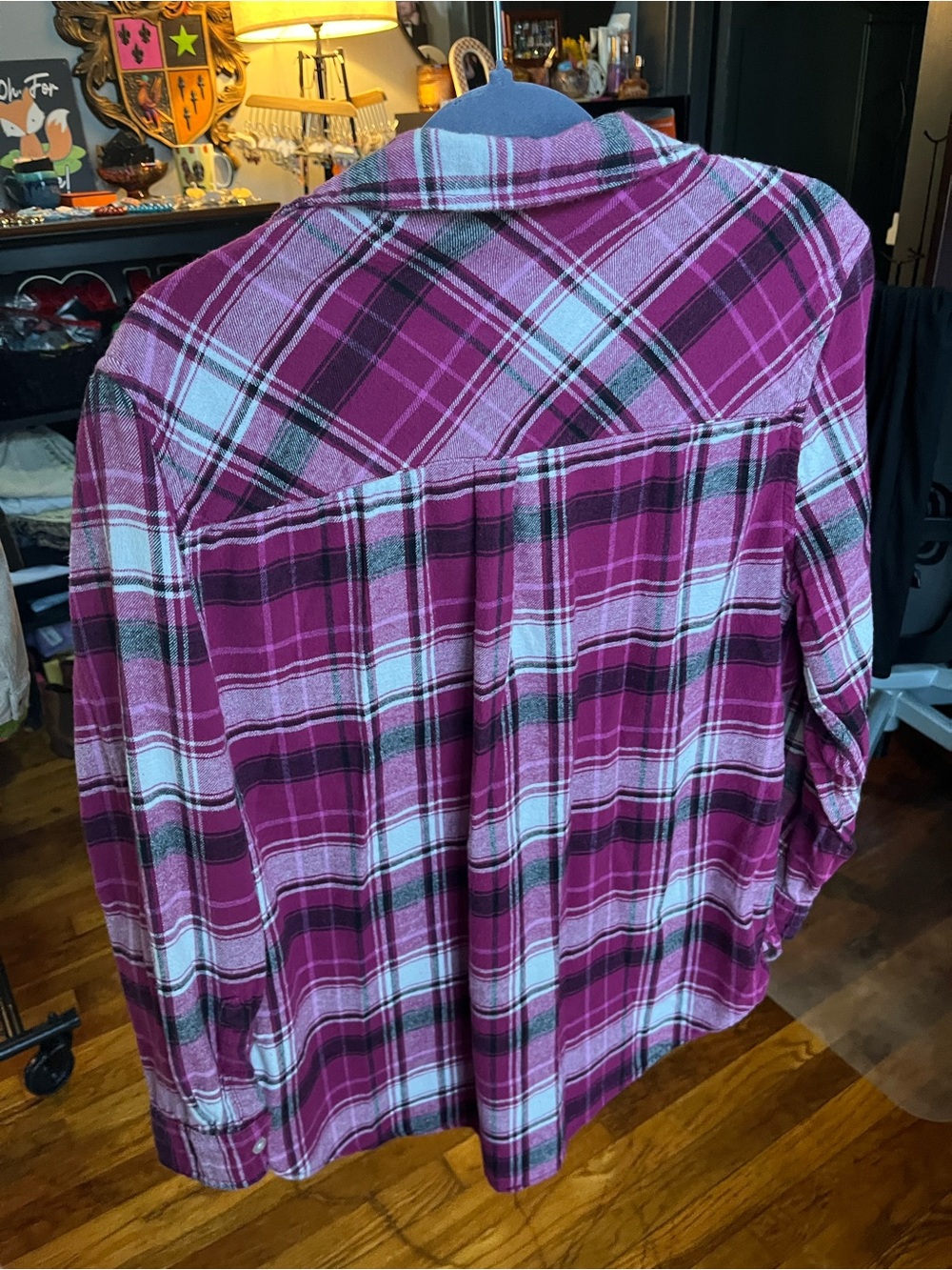 Gap- Dark Pink Plaid Soft Flannel Shirt Large - Picture 11 of 11